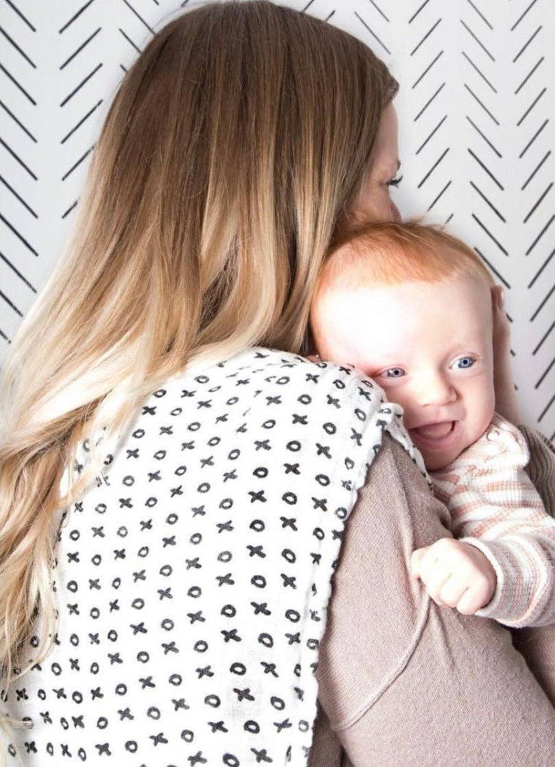 Molly Swaddle Blankets: Xo