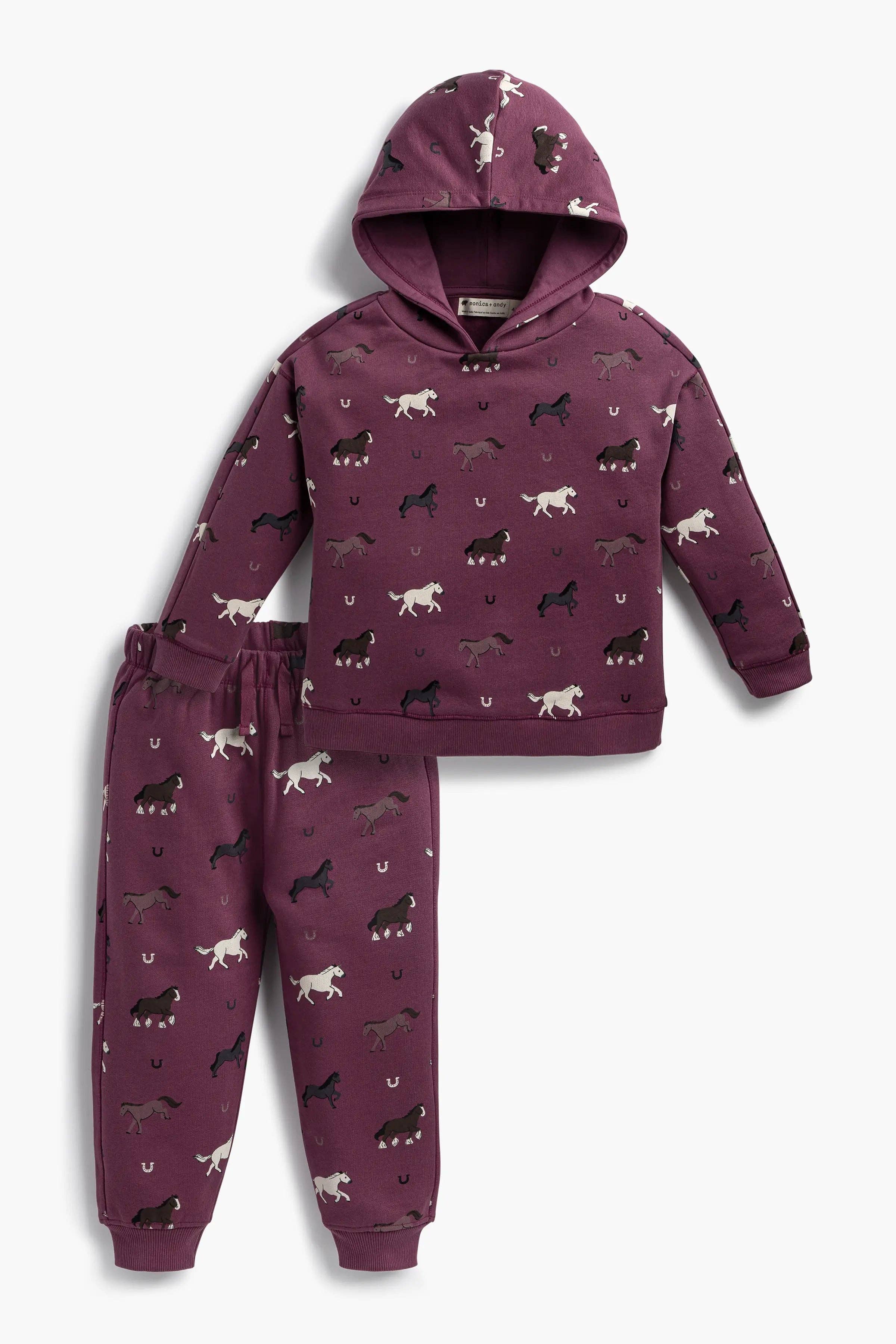 Sporty Hoodie Sweatsuit Girl / Fall Horses