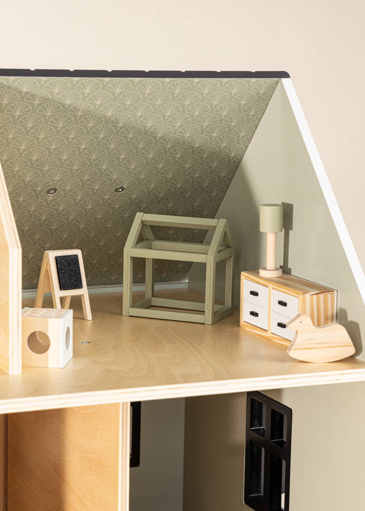 Meubles et accessoires pour chambre d'enfant en bois pour maison de poupée (7 pièces)