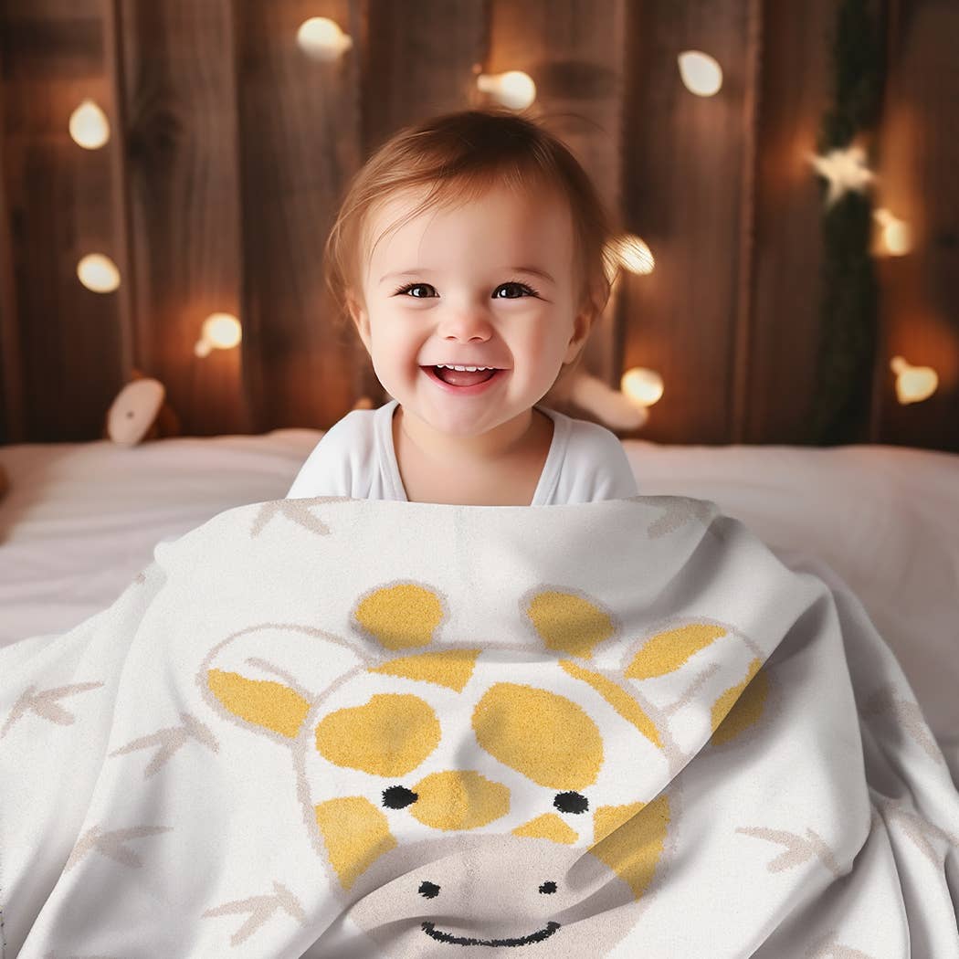 Child's Giraffe Pattern Throw Blanket: GIRAFFE / ONE SIZE