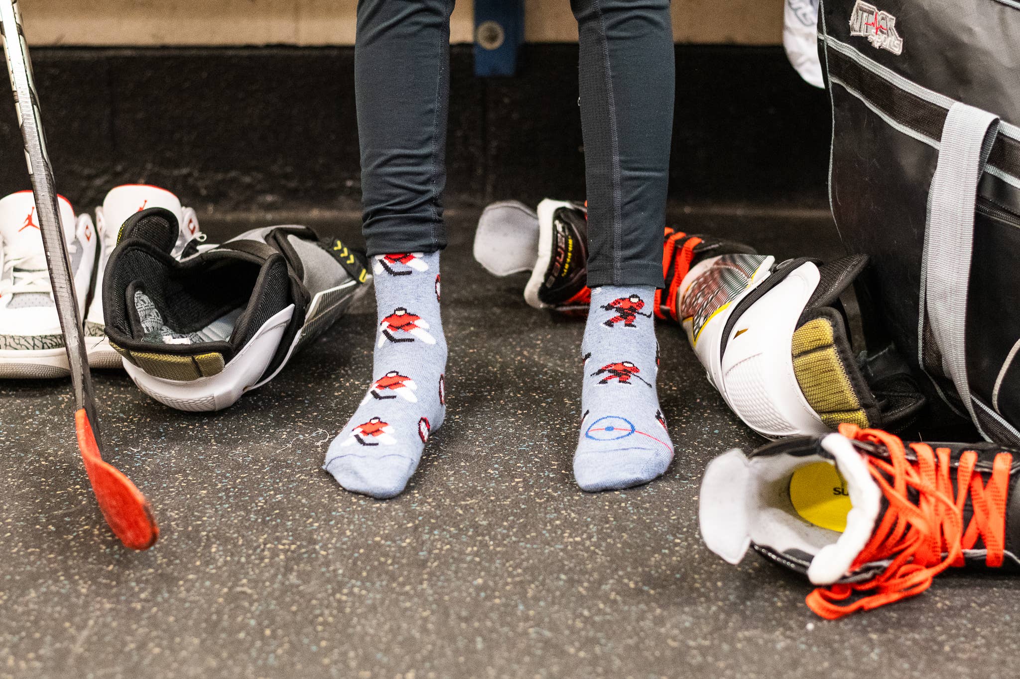 Kid's Hockey Crew Socks Playful Non-Matching: Player/Goalie