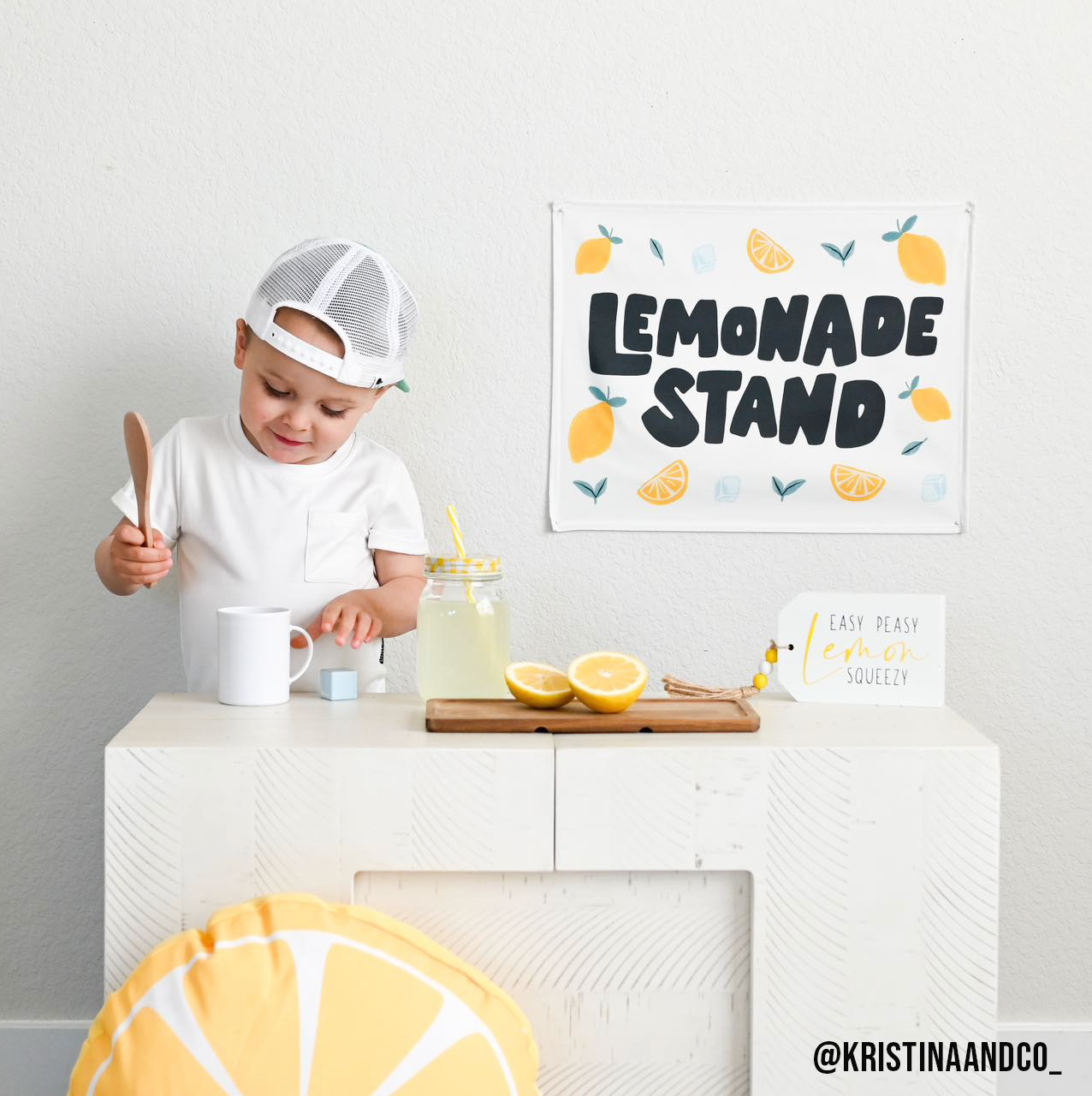 Lemonade Stand Banner - Kids Summer Pretend Play Wall Decor: Small 17x13"