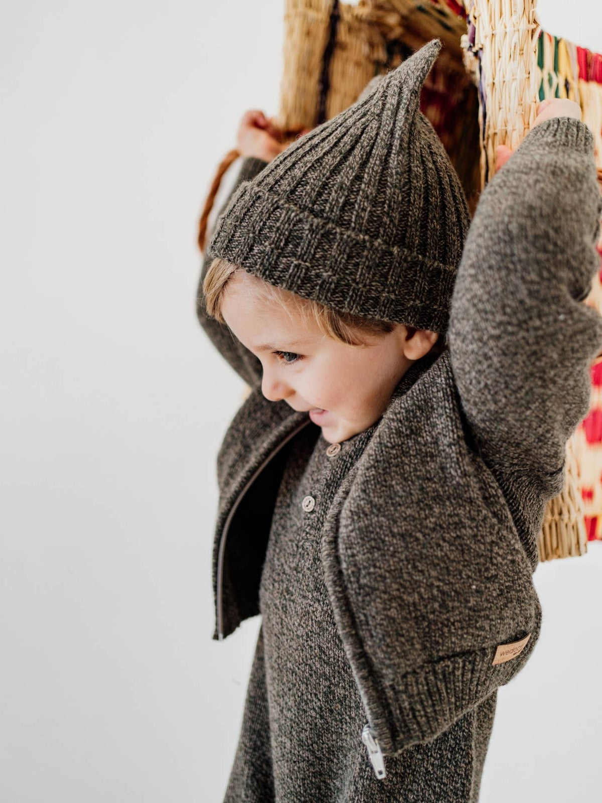 Hooded cardigan knitted in merino wool | WINTER VIBES