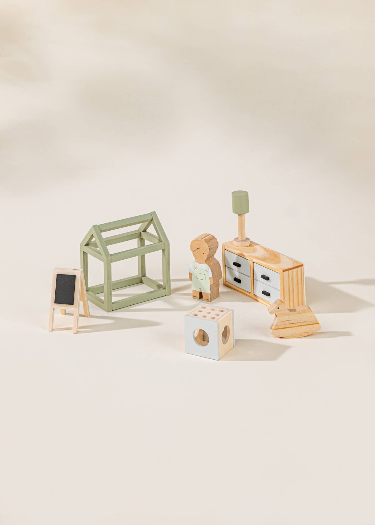 Meubles et accessoires pour chambre d'enfant en bois pour maison de poupée (7 pièces)