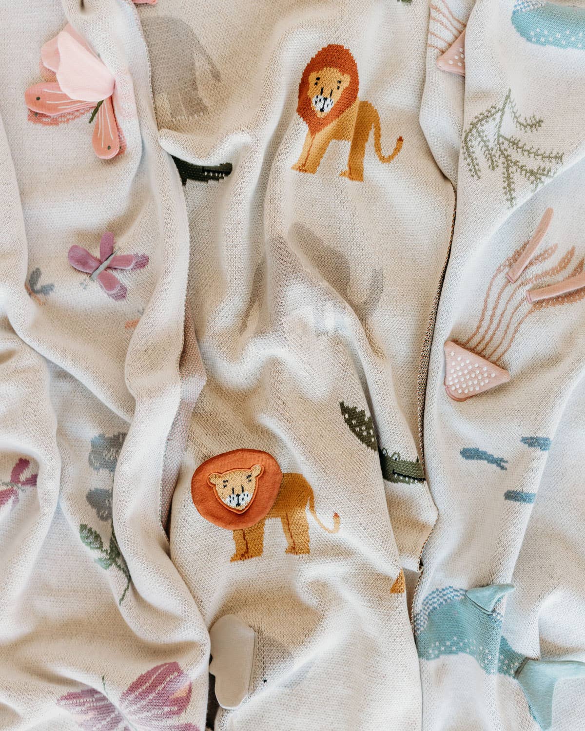 Ocean Jellyfish 3D - Organic Jacquard Knit Baby Blankets: Natural / One Size
