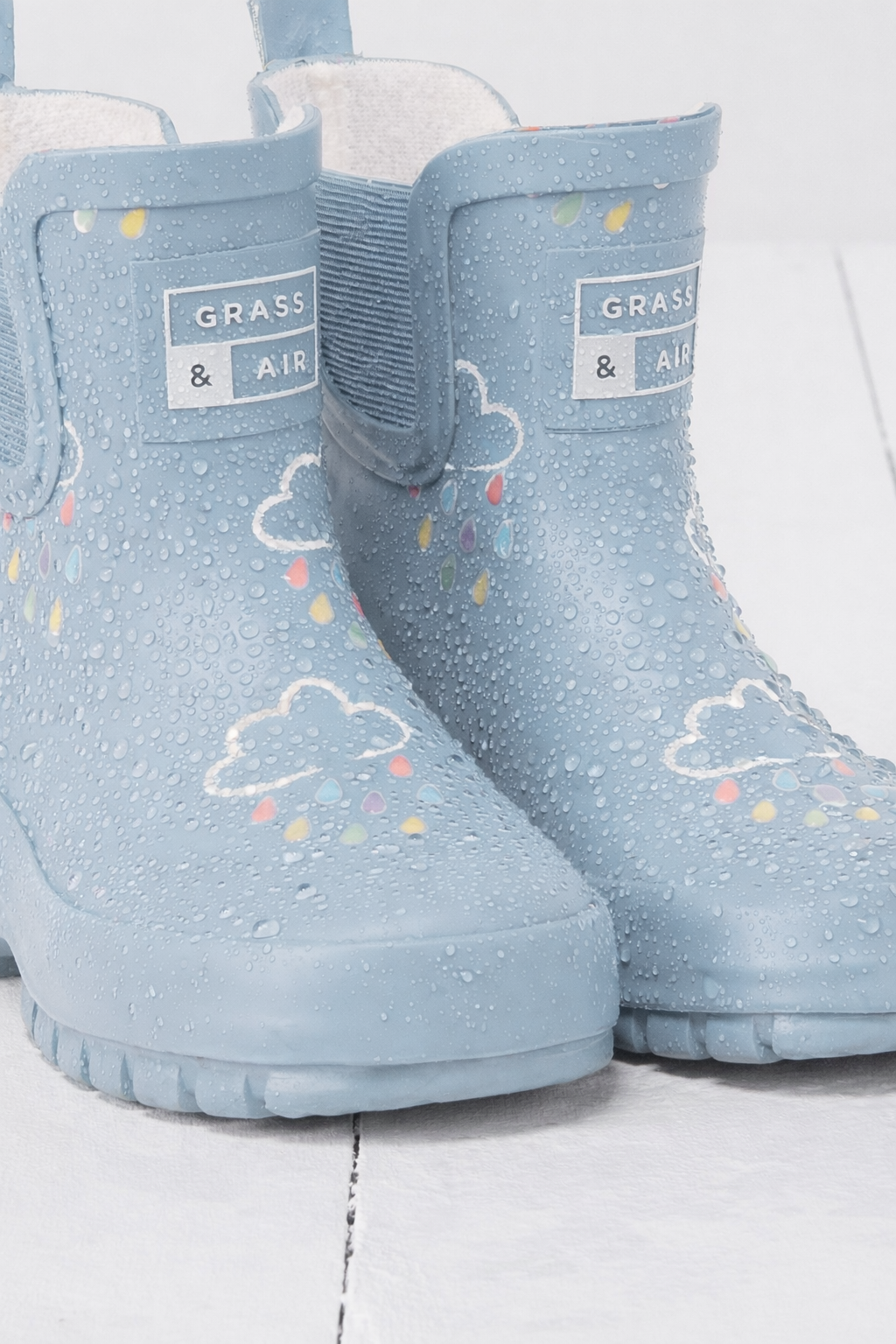COLOUR CHANGING Kids Shortie Rainboots Powder Blue