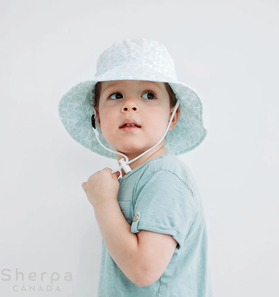 Leaf print Bucket Hat