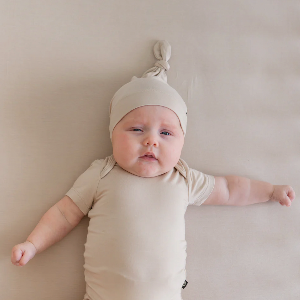 Knotted Cap - Bisque