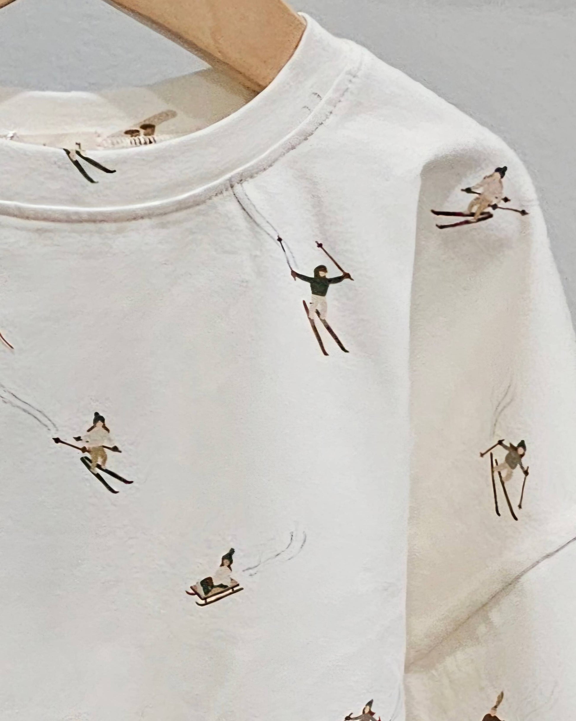 Snowy Slopes Jogger Set