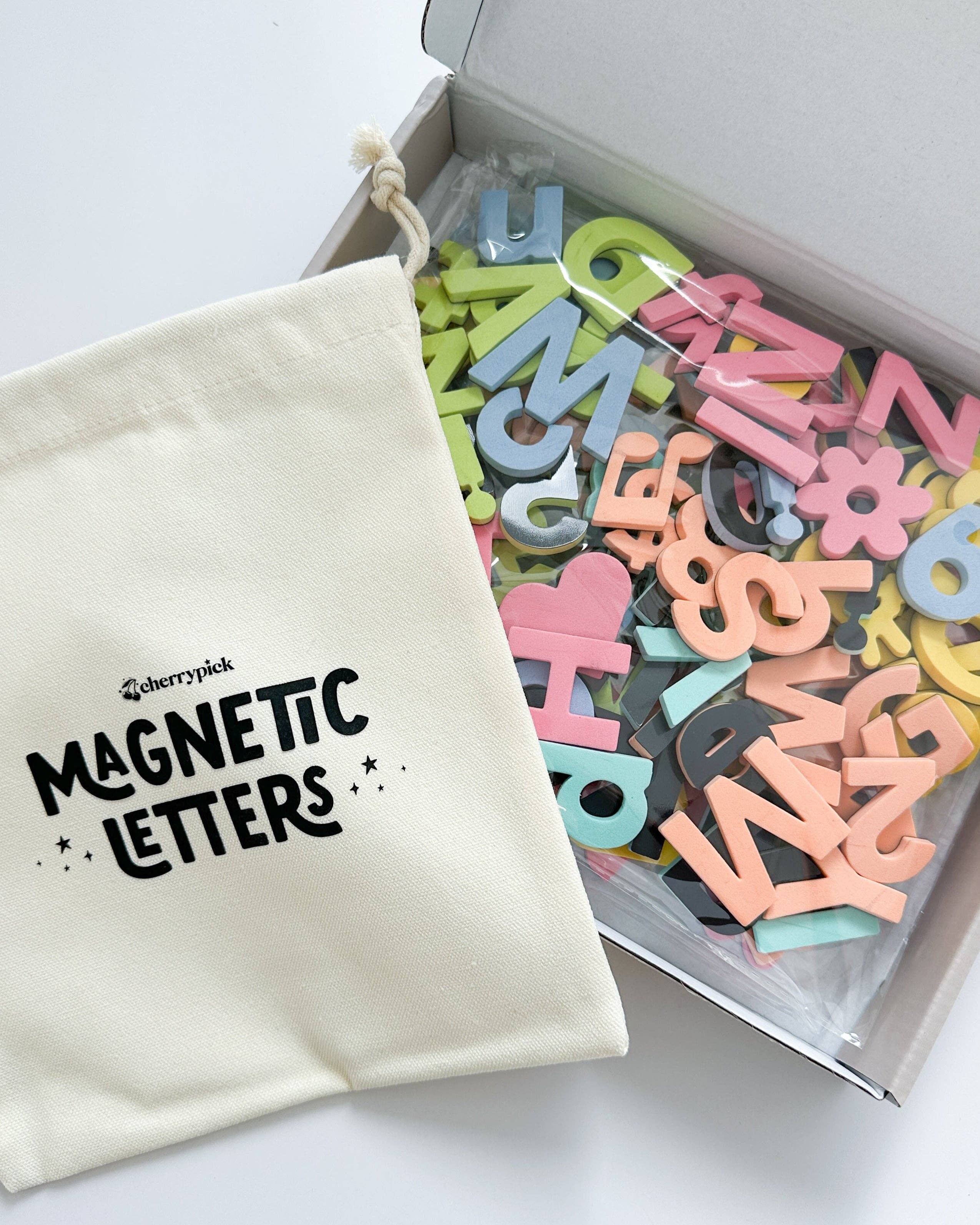 Ensemble de 150 lettres et symboles magnétiques en mousse souple : arc-en-ciel pastel