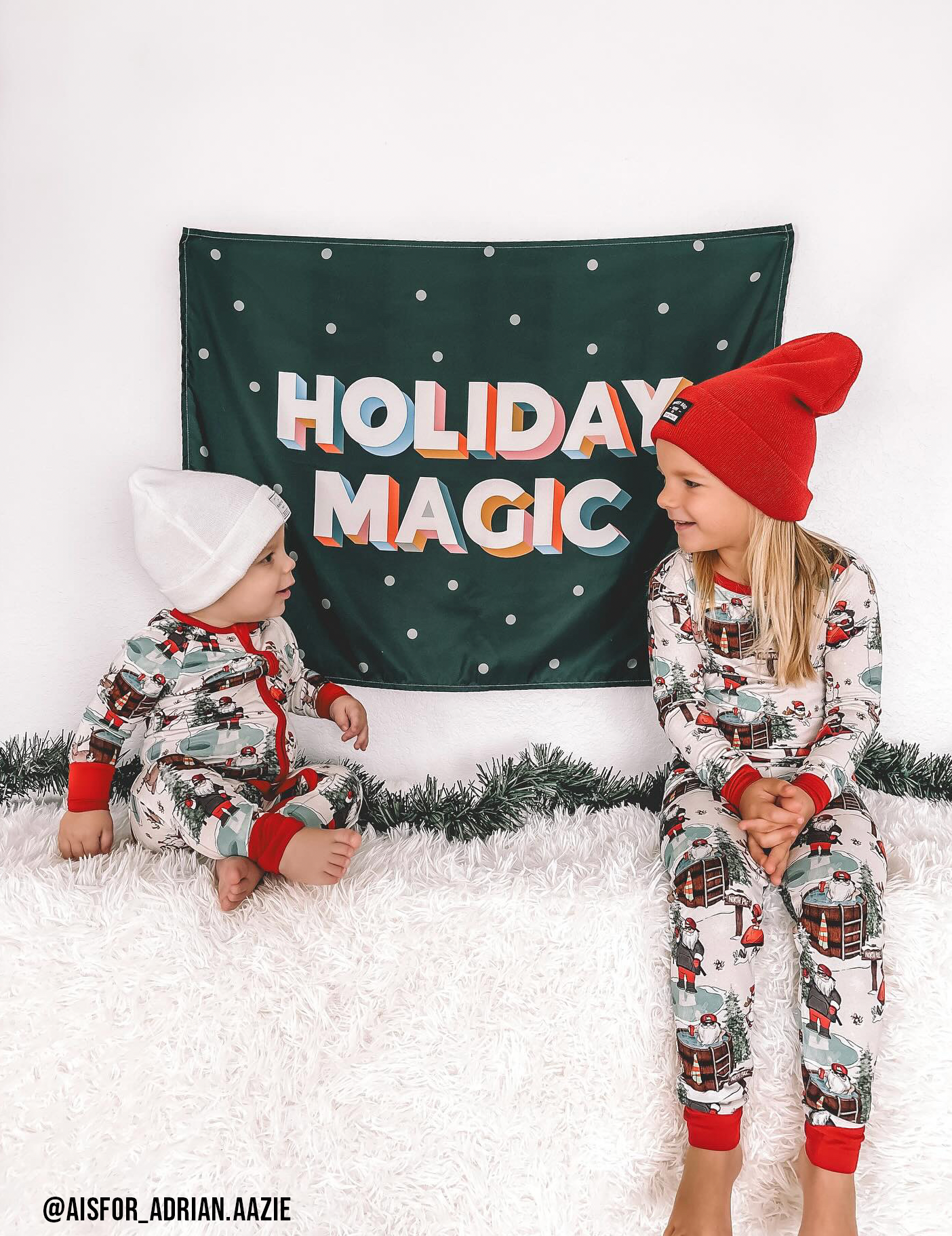Holiday Magic Banner (Green) - Kids Christmas Party Decor: Original 36x26"