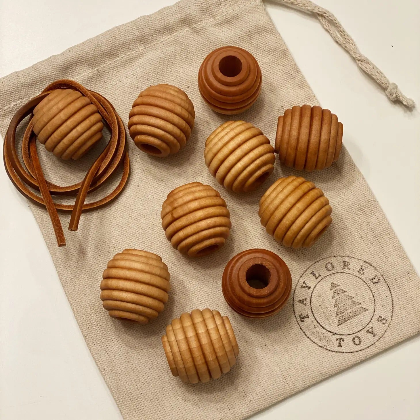 Perles de laçage en bois avec cordon en cuir