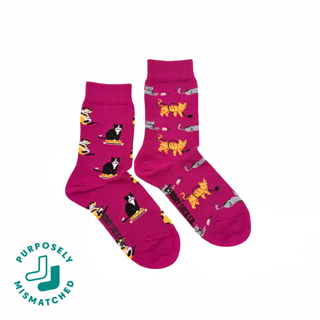 Kid's Cats Crew Socks - Playful & Colorful Design