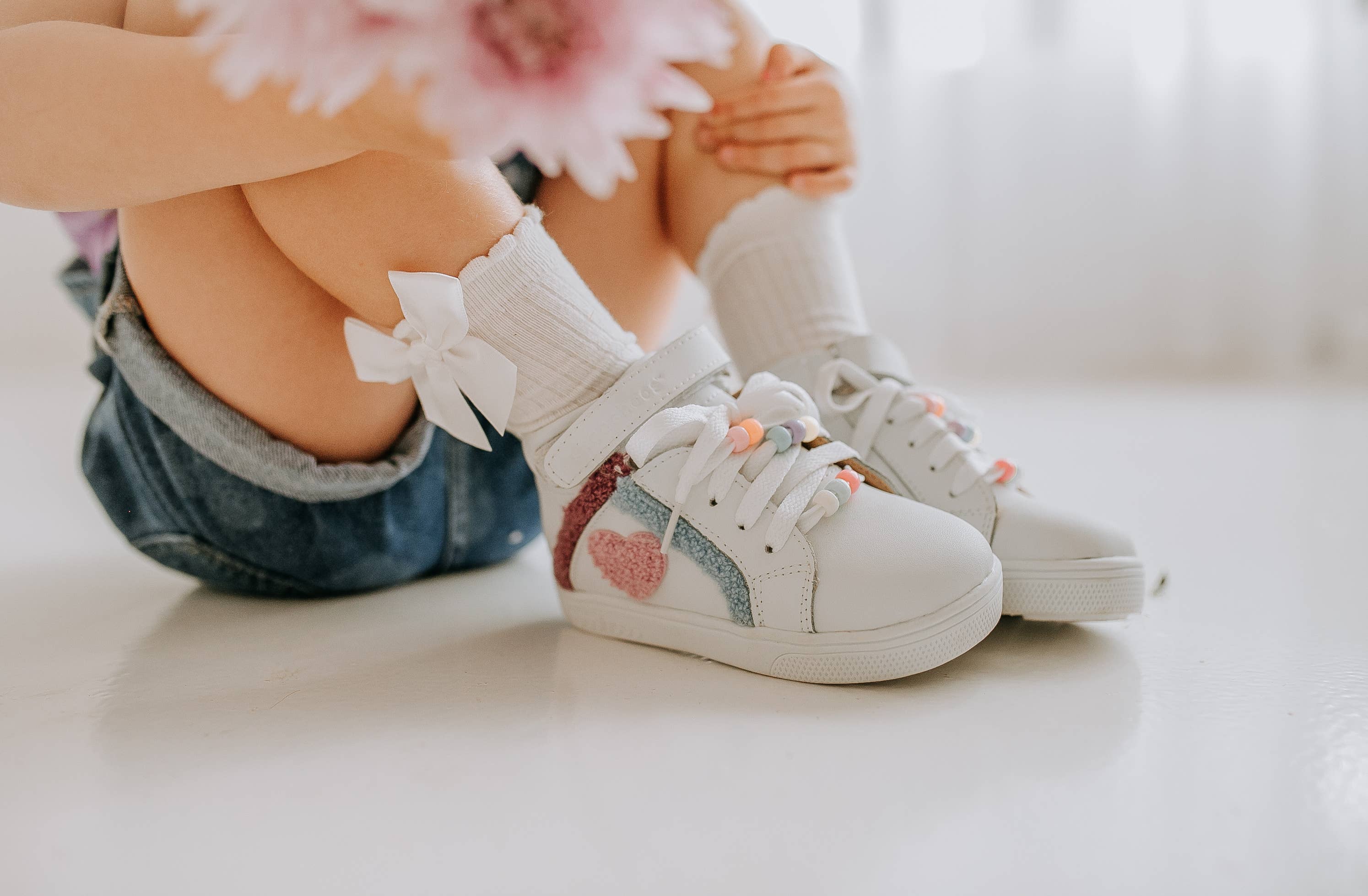 WONDERWALL - SHOOSHOOS TODDLER KIDS LEATHER SNEAKER: WHITE
