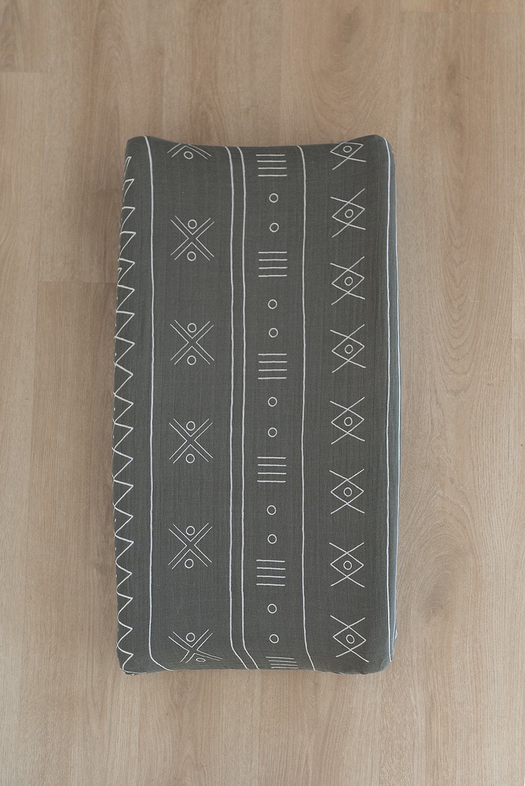 mebie baby - Alpine Changing Pad Cover
