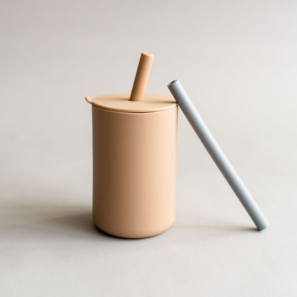 when we wear young - Cardamom Straw Cup