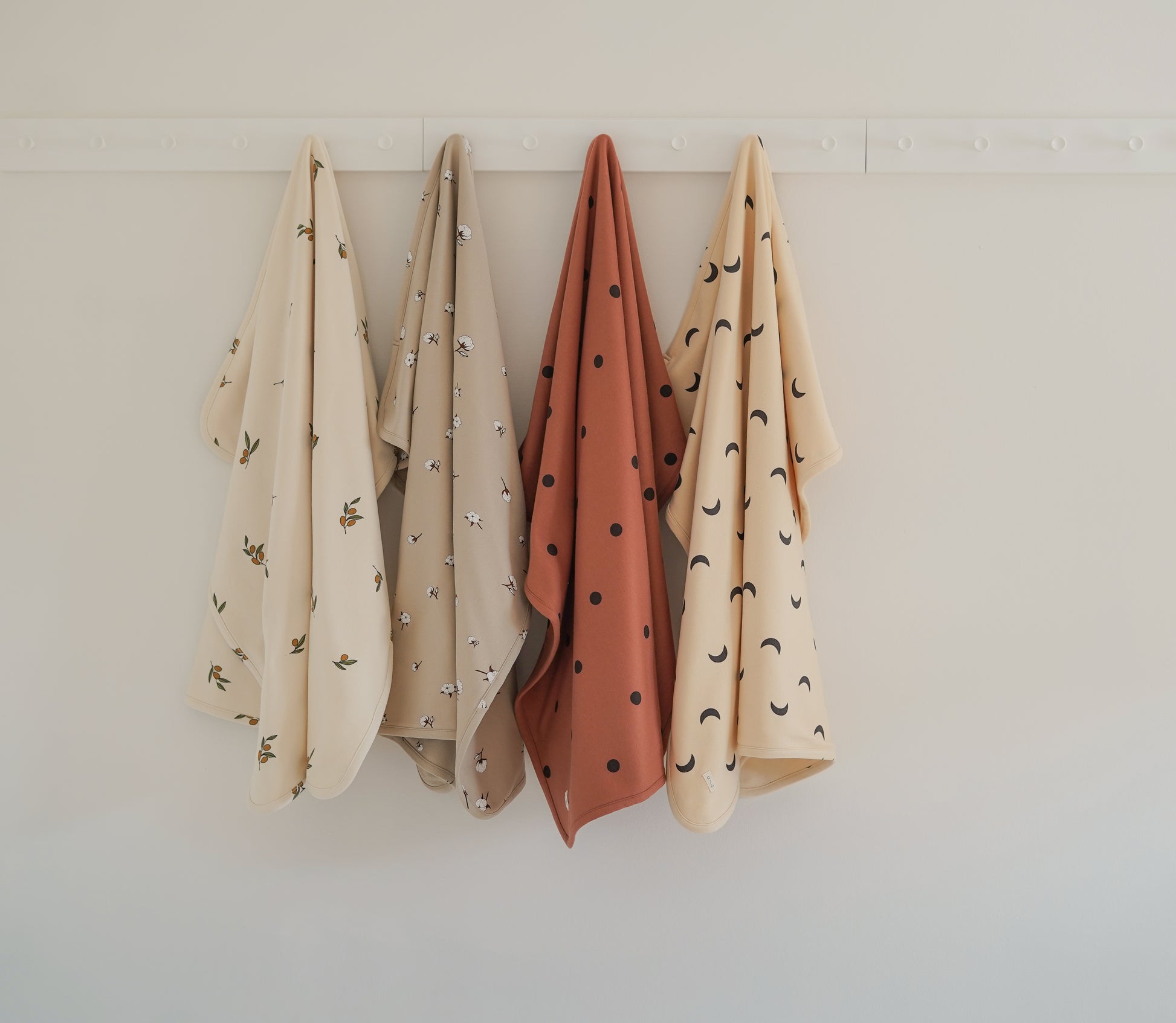 Organic Zoo - Earth Dots Reversible Blanket