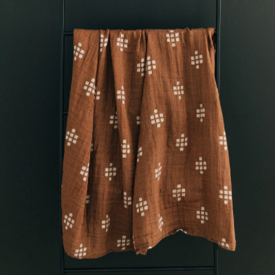 mebie baby - Chestnut Muslin Swaddle