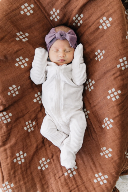 mebie baby - Chestnut Muslin Swaddle