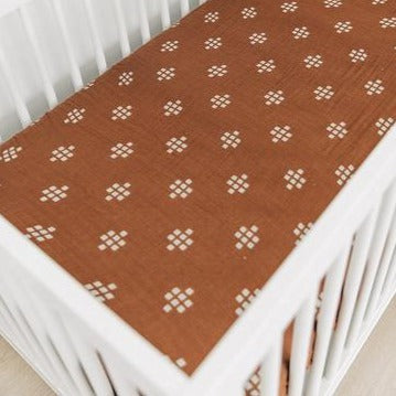 mebie baby - Chestnut Muslin Crib Sheet